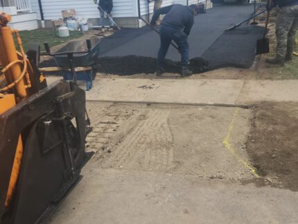 driveway paving Seymour CT {{brizy_dc_image_alt entityId=