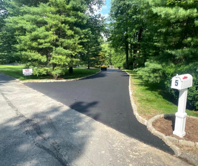 Driveway Sealcoating in Westport {{brizy_dc_image_alt entityId=